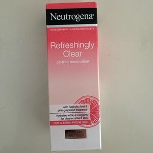 Neutrogena oil free moisturizer